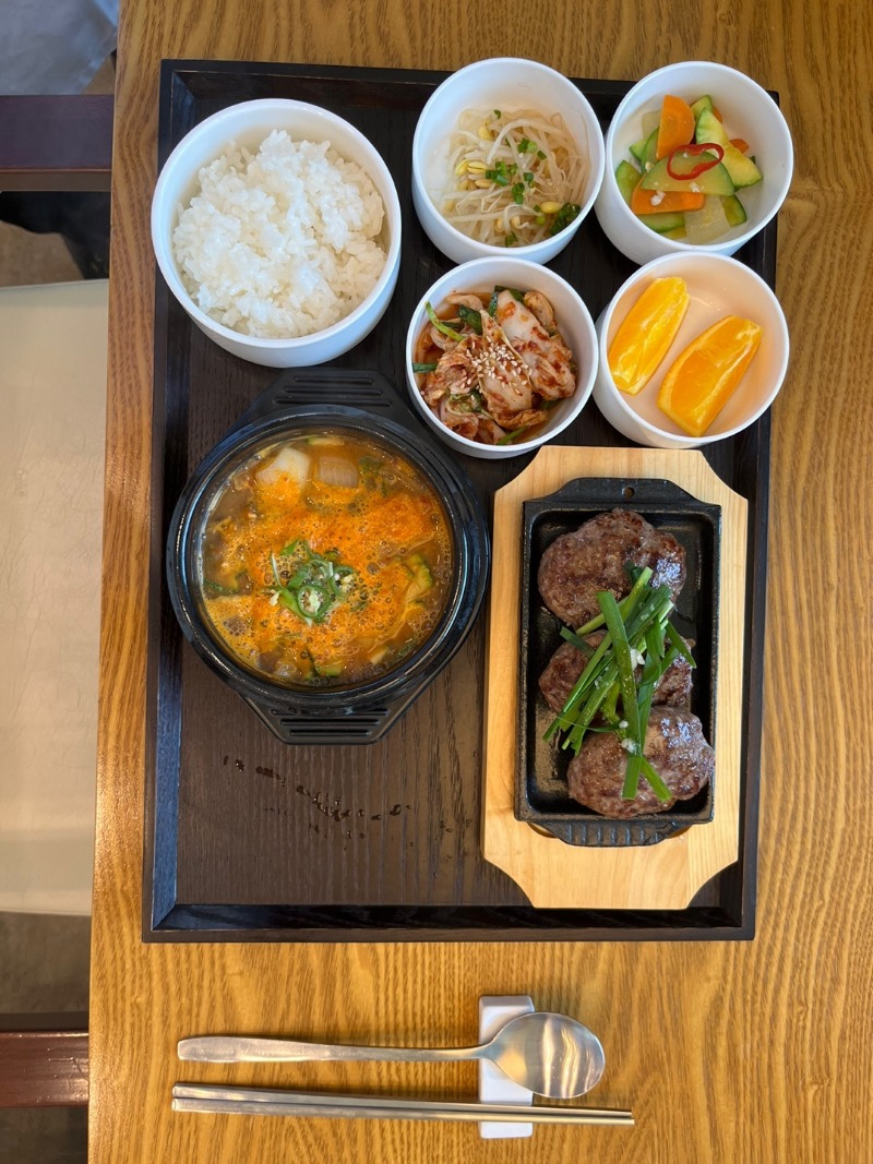 전통 된장찌개 & 백반.jpg